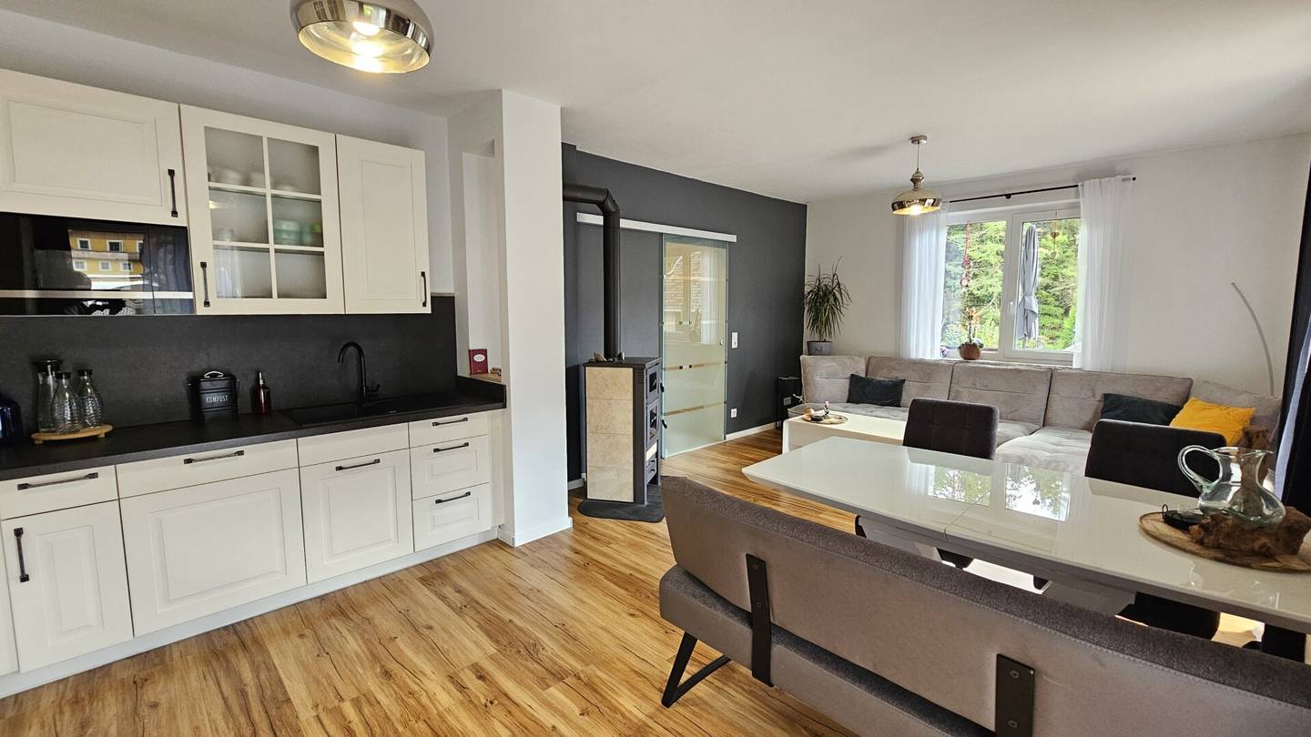 Modern 4-5-room apartment in Berg/Drautal with garden, 2 balconies, top quiet location