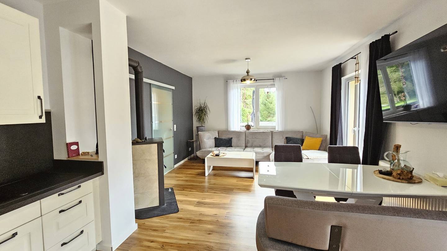 Modern 4-5-room apartment in Berg/Drautal with garden, 2 balconies, top quiet location