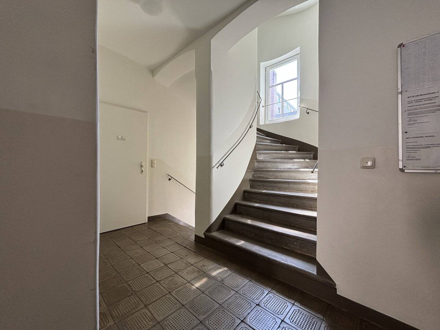 INVESTMENT PROPERTY - Attractive investment opportunity with development potential
