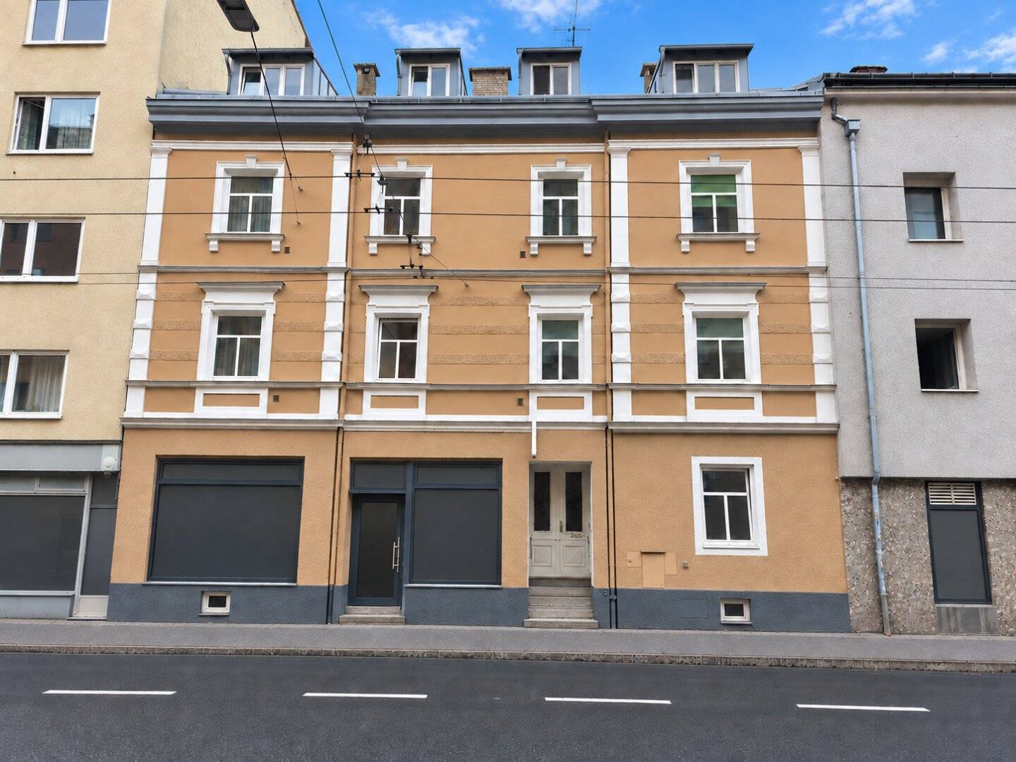INVESTMENT PROPERTY - Attractive investment opportunity with development potential