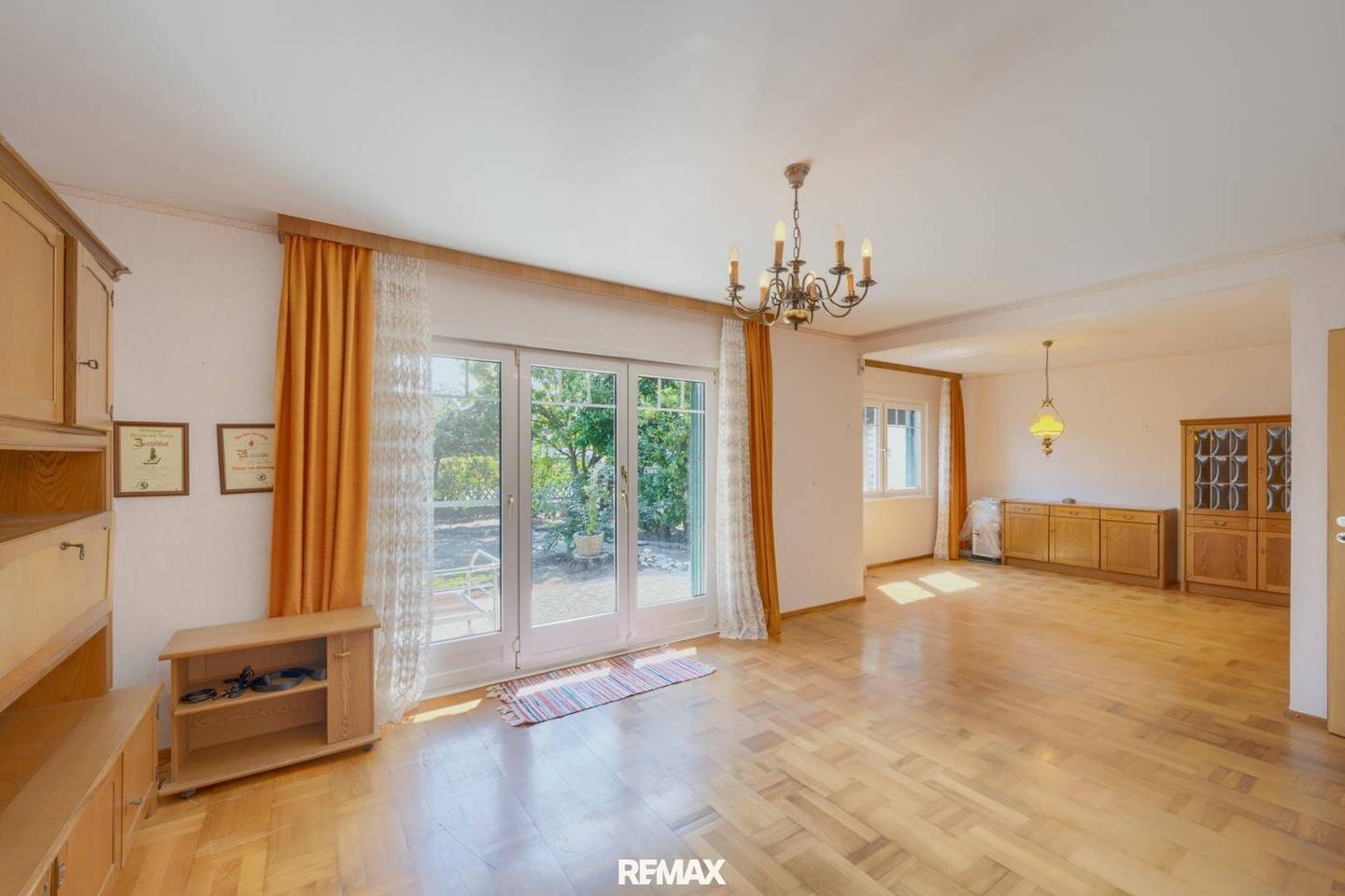 Single-family house in quiet residential area - plot extendable to approx. 912 m²