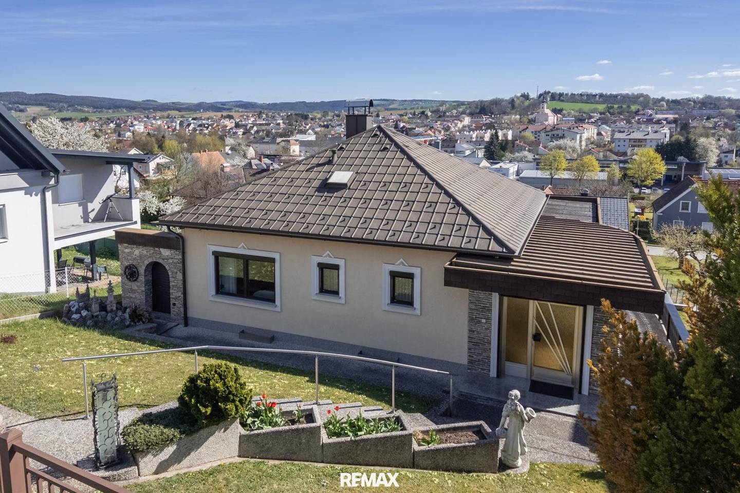 Einfamilienhaus in ruhiger Siedlungslage - mit herrlichem Weitblick