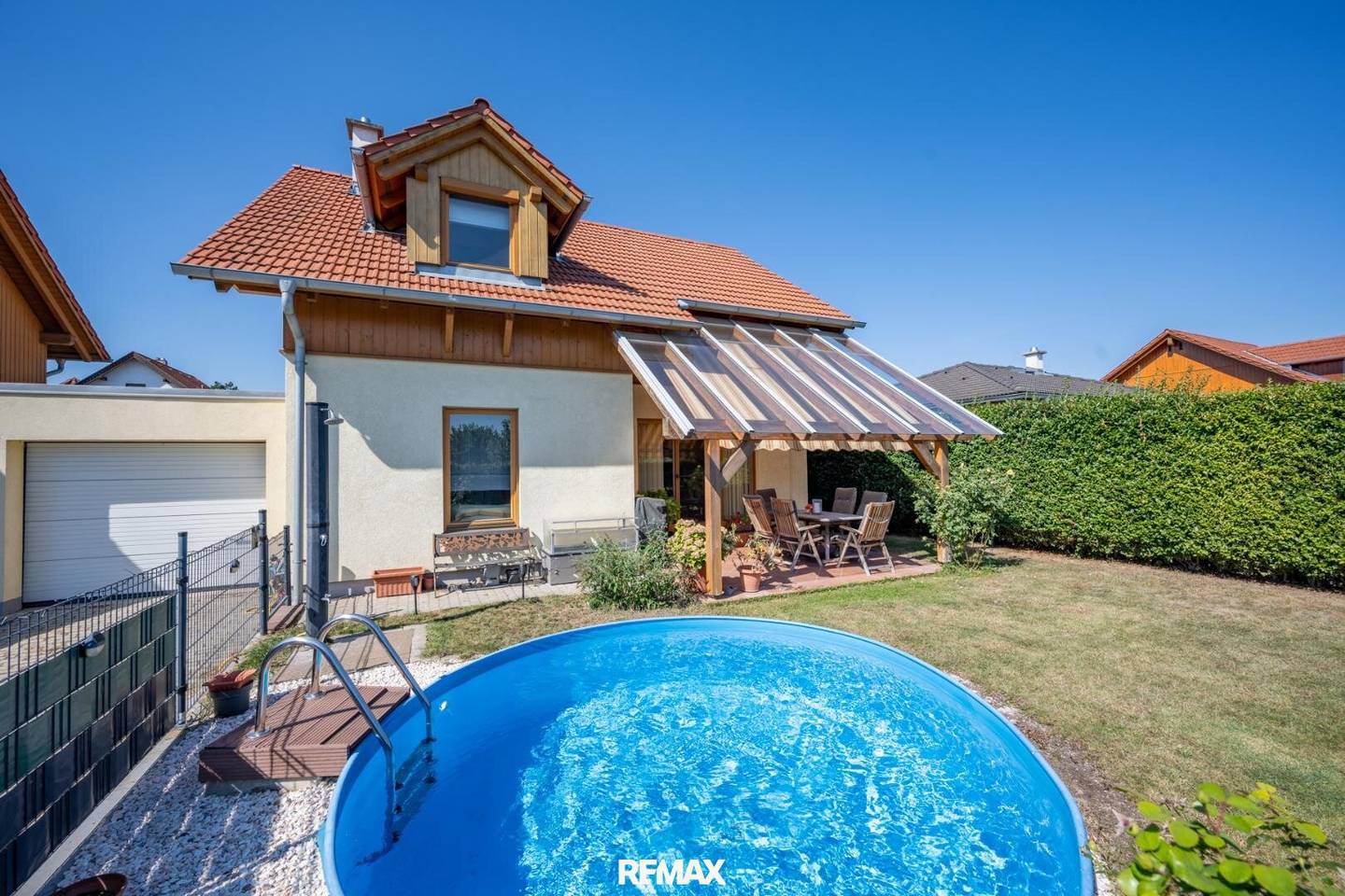 Sommerliche Eleganz in Eisenstadt mit Terrasse und Pool