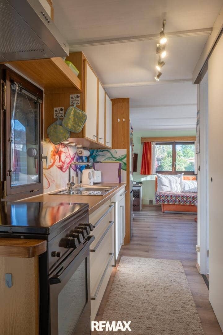 Schönes Mobilheim mit eigenem Parkplatz direkt beim Haus