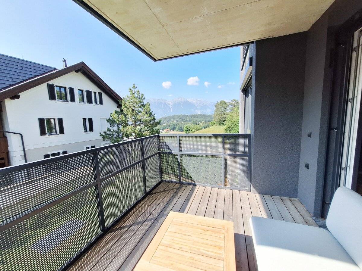 Modern residential dream in the green with 2 underground parking spaces