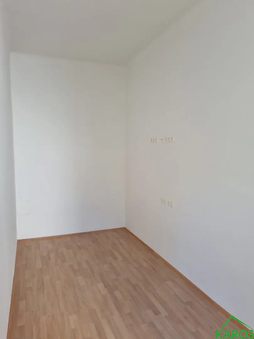 2 1/2 -ZIMMER-FAMILIENHIT - *ERSTBEZUG NACH SANBIERUNG*