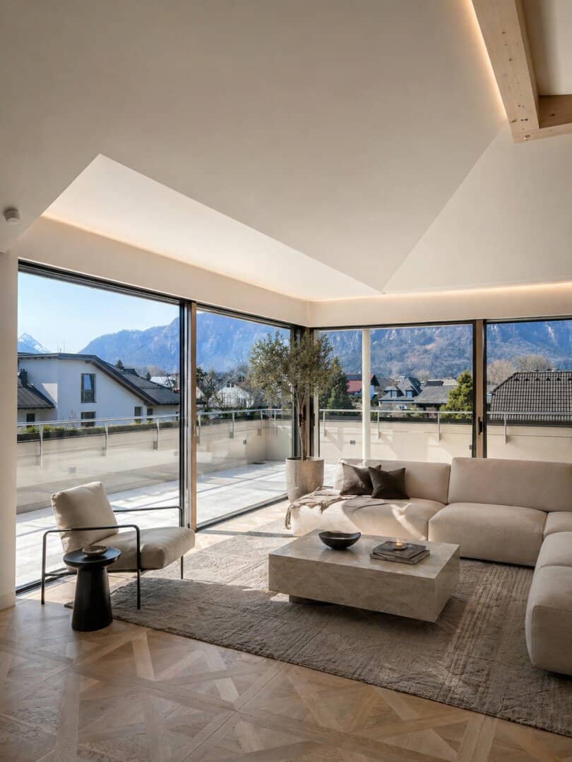 Dream 3-Room Penthouse with View of the Mountain Panorama in Anif