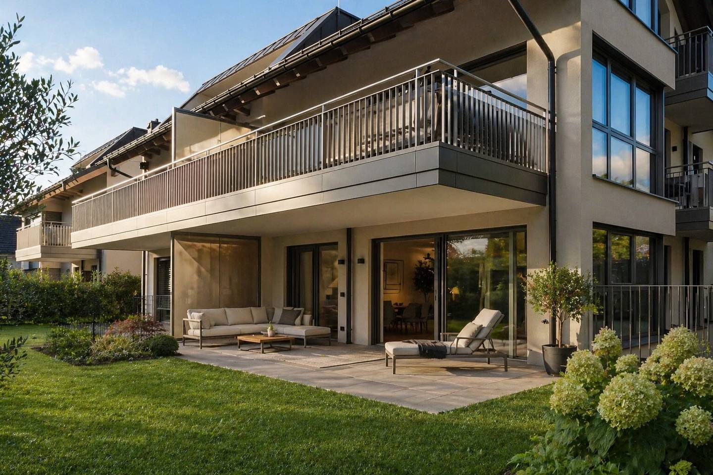 Beautiful maisonette apartment with garden and 2 terraces