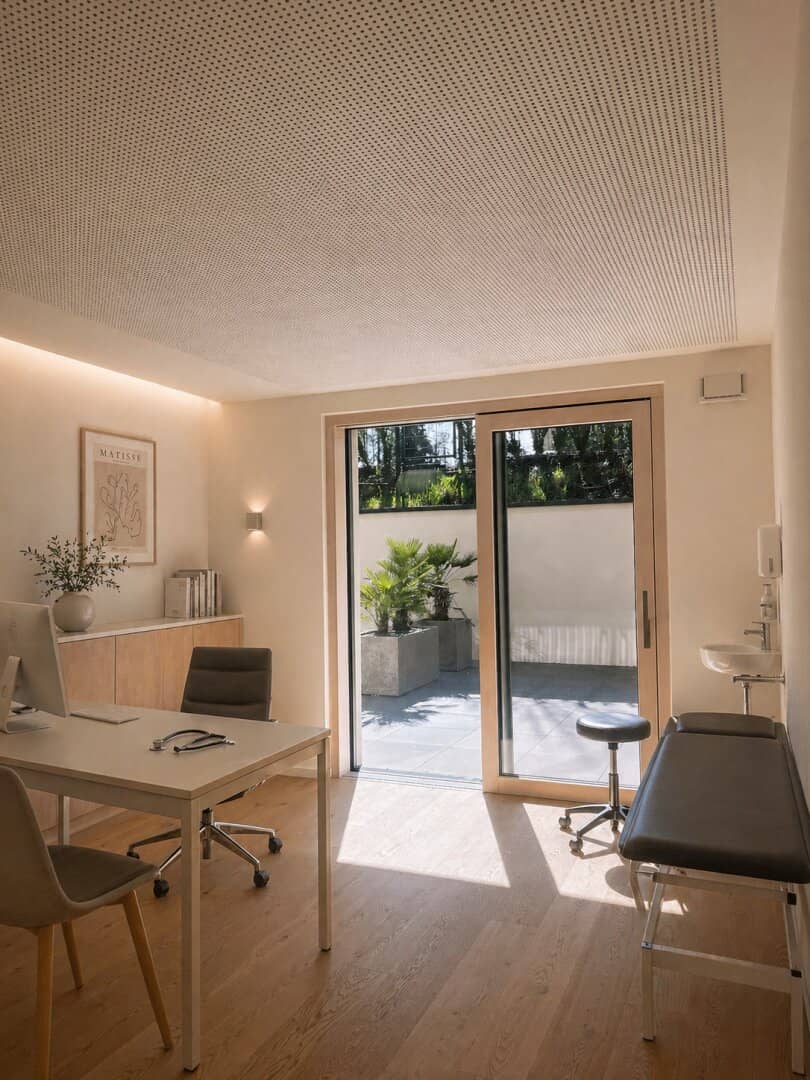 Beautiful Practice and Office Premises in Prime Location - Anif