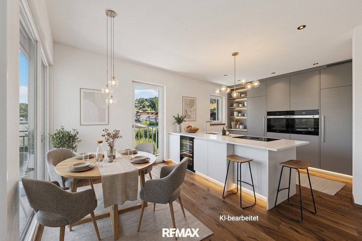 Modern 4-room apartment with sunny balcony, optional underground parking space and barrier-free access in the center of St. Johann in Tirol