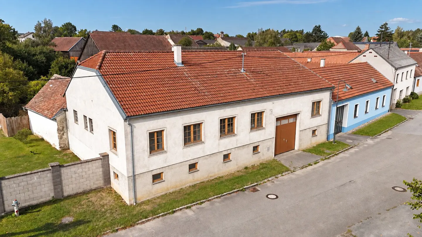 Mehr Platz, mehr Möglichkeiten – Wohnhaus auf ca. 3.053 m² in Niederfladnitz