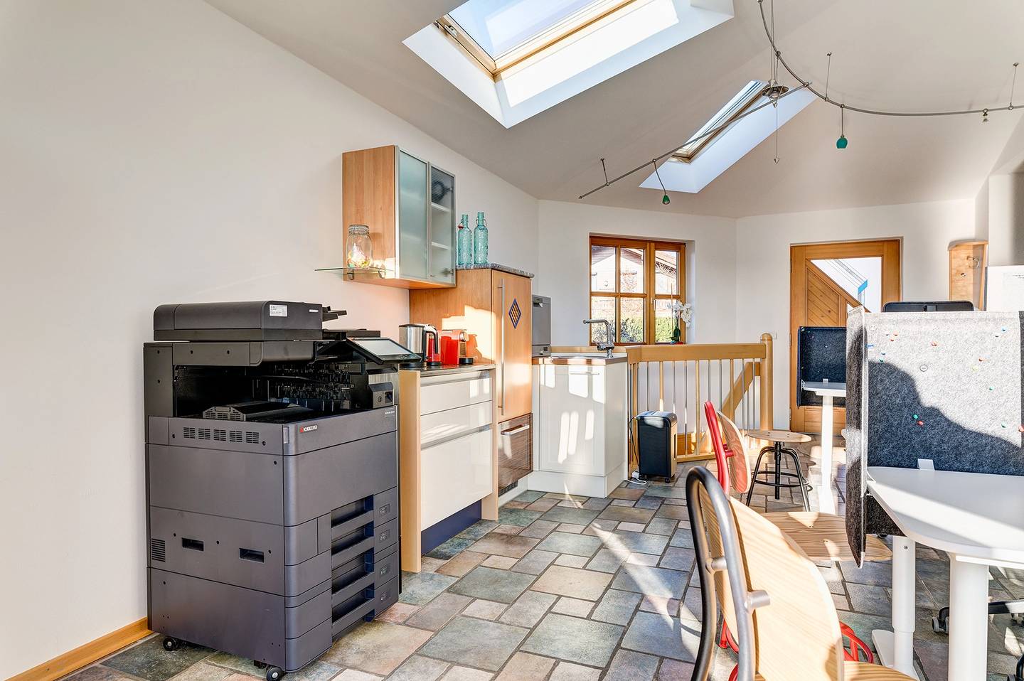 Apartment with sunny conservatory and terrace