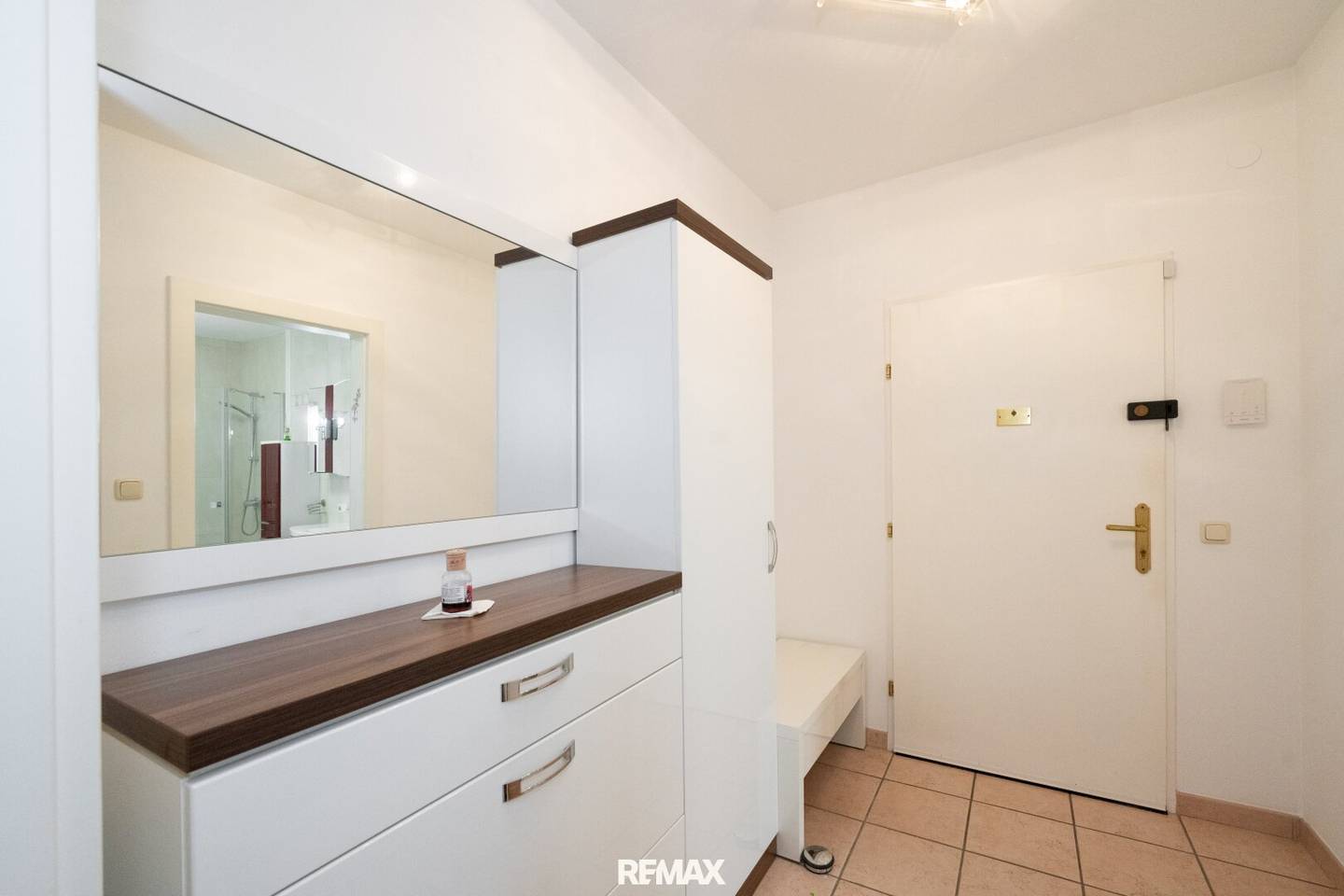 DIETACH | Well-kept 3-room apartment with loggia and underground parking space!
