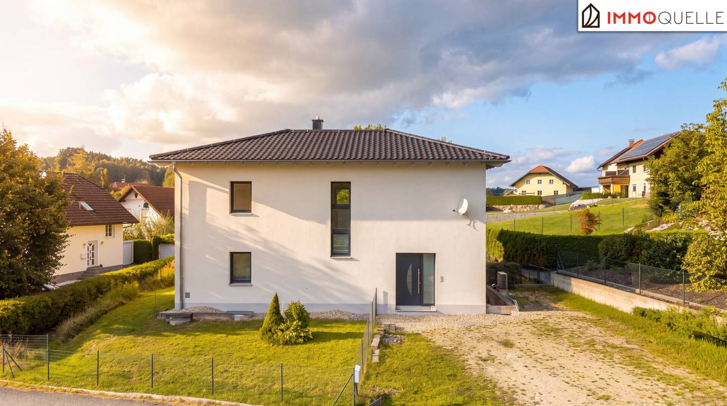Zuhause mit Raum zum Entfalten - Großzügiges Einfamilienhaus mit weitläufigem Garten, Westterrasse und vielseitigem Vollkeller in Enzenkirchen