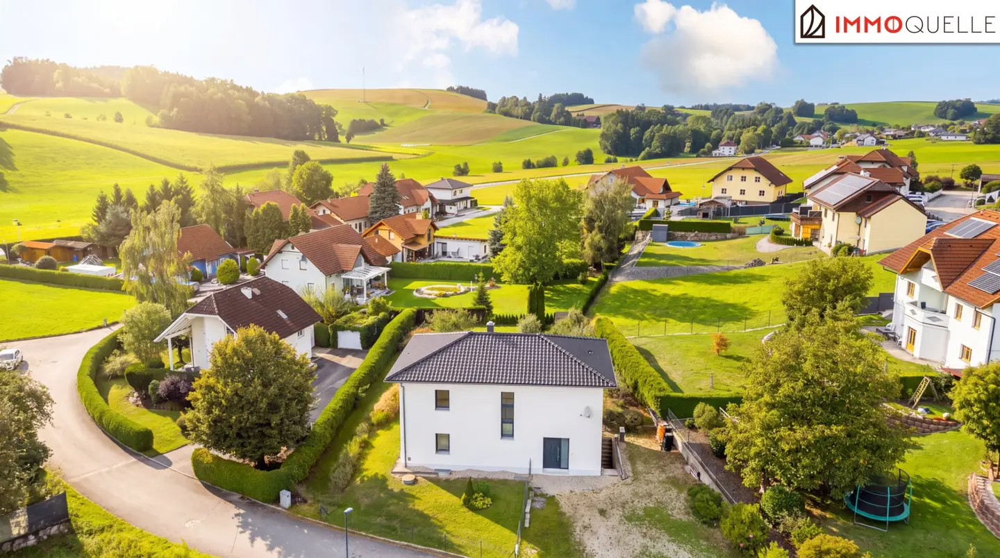 Zuhause mit Raum zum Entfalten - Großzügiges Einfamilienhaus mit weitläufigem Garten, Westterrasse und vielseitigem Vollkeller in Enzenkirchen