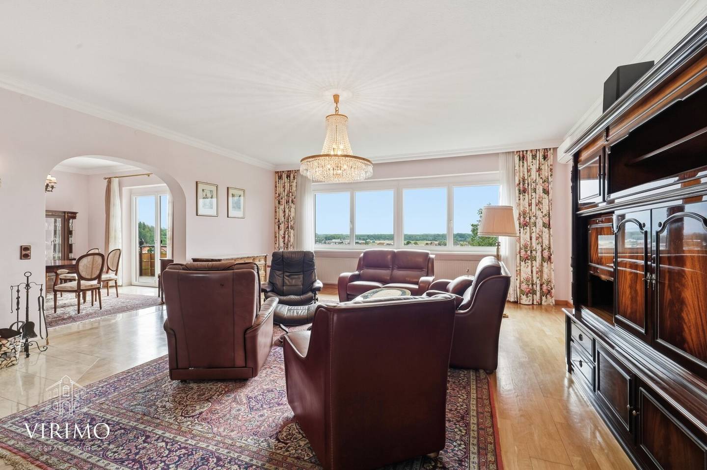 Spacious detached house in St. Georgen an der Gusen with magnificent distant view, large plot and versatile living space