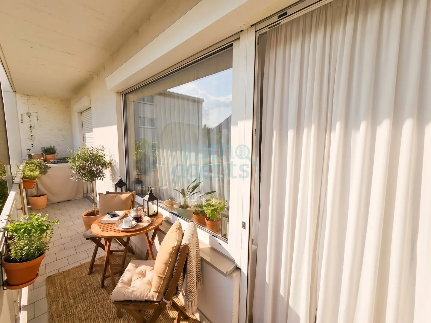 Bright apartment with south facing loggia and lift near Wasserwald