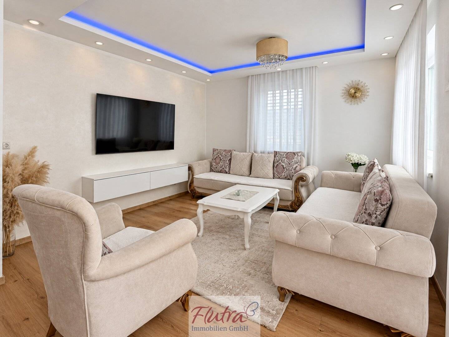 Nearly new 3-room condominium in Eferding with terrace, garage and parking space