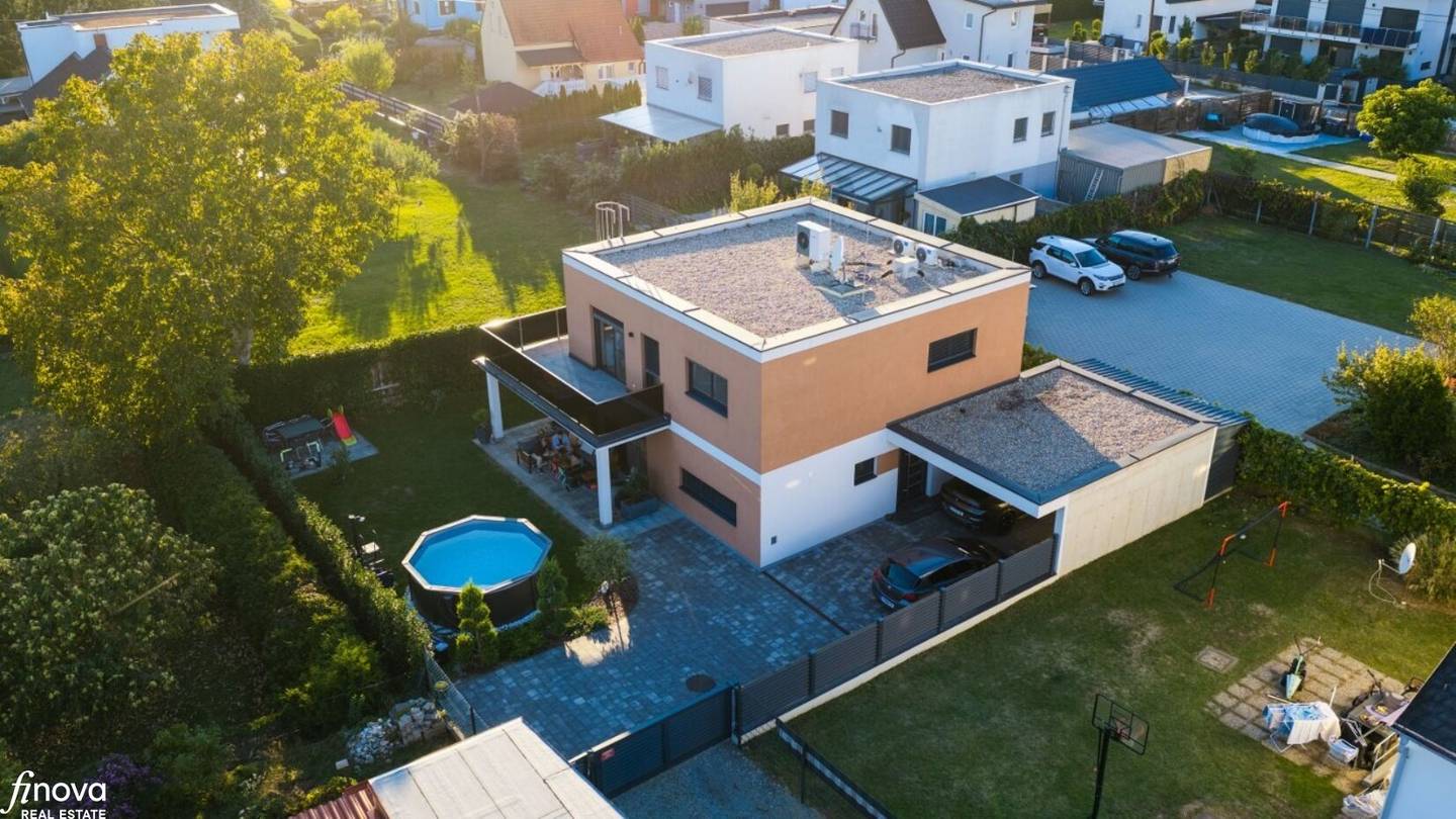 Exclusive single-family house in Graz, peace, privacy and urban comfort