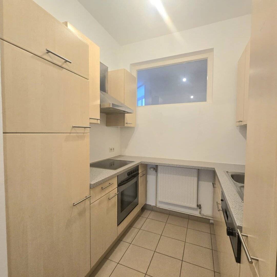 Great cozy 2 room apartment directly at the U1 LANDGUT
