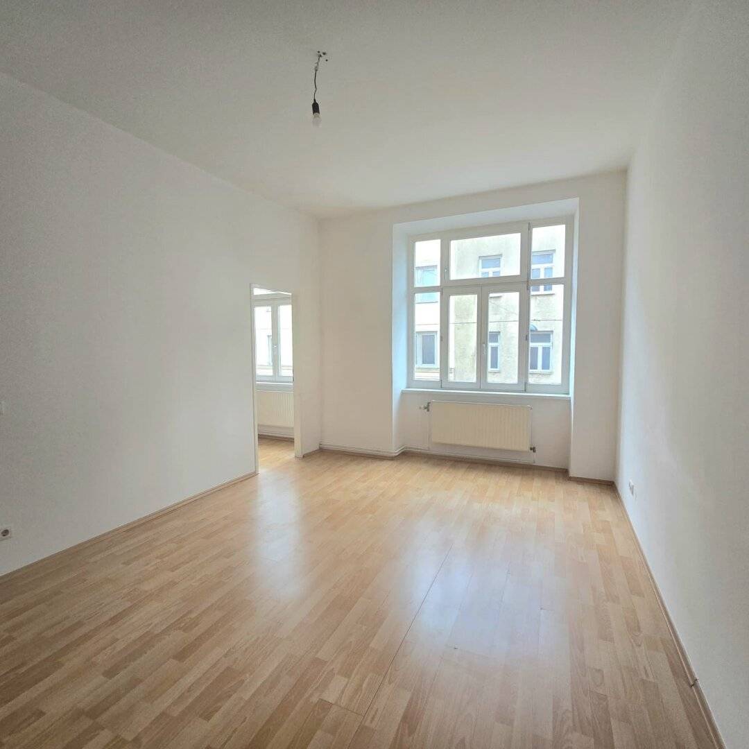 Great cozy 2 room apartment directly at the U1 LANDGUT