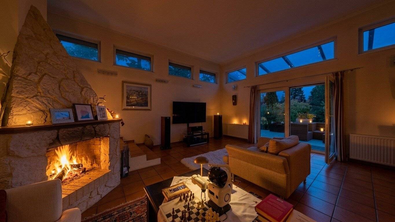 Familienhaus mit offenem Kamin, Garten und außergewöhnlich viel Stauraum
