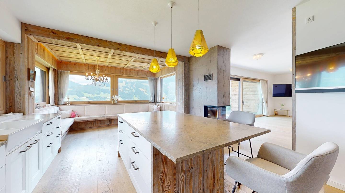 Bright apartment with sauna and panoramic alpine view