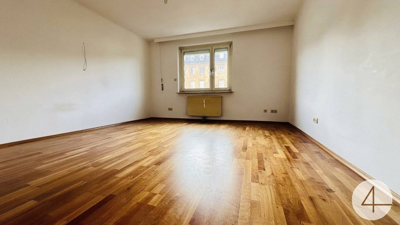 digital offer procedure, 300m to U1, 4-room apartment, development potential, 16 minutes to Stephansplatz, top infrastructure