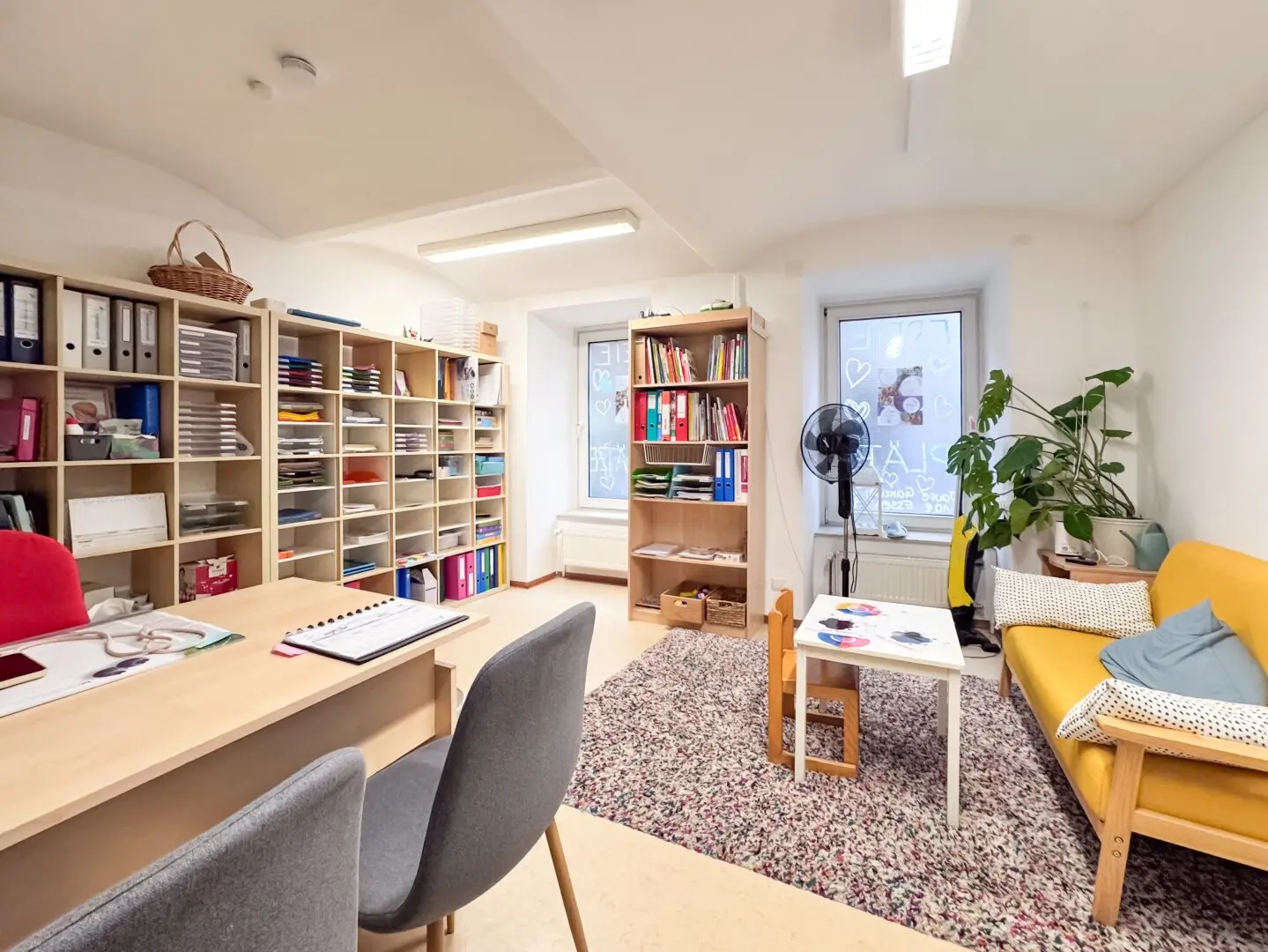 Flexible commercial, educational and practice space of 588 m² – U3 nearby, private courtyard and private lift