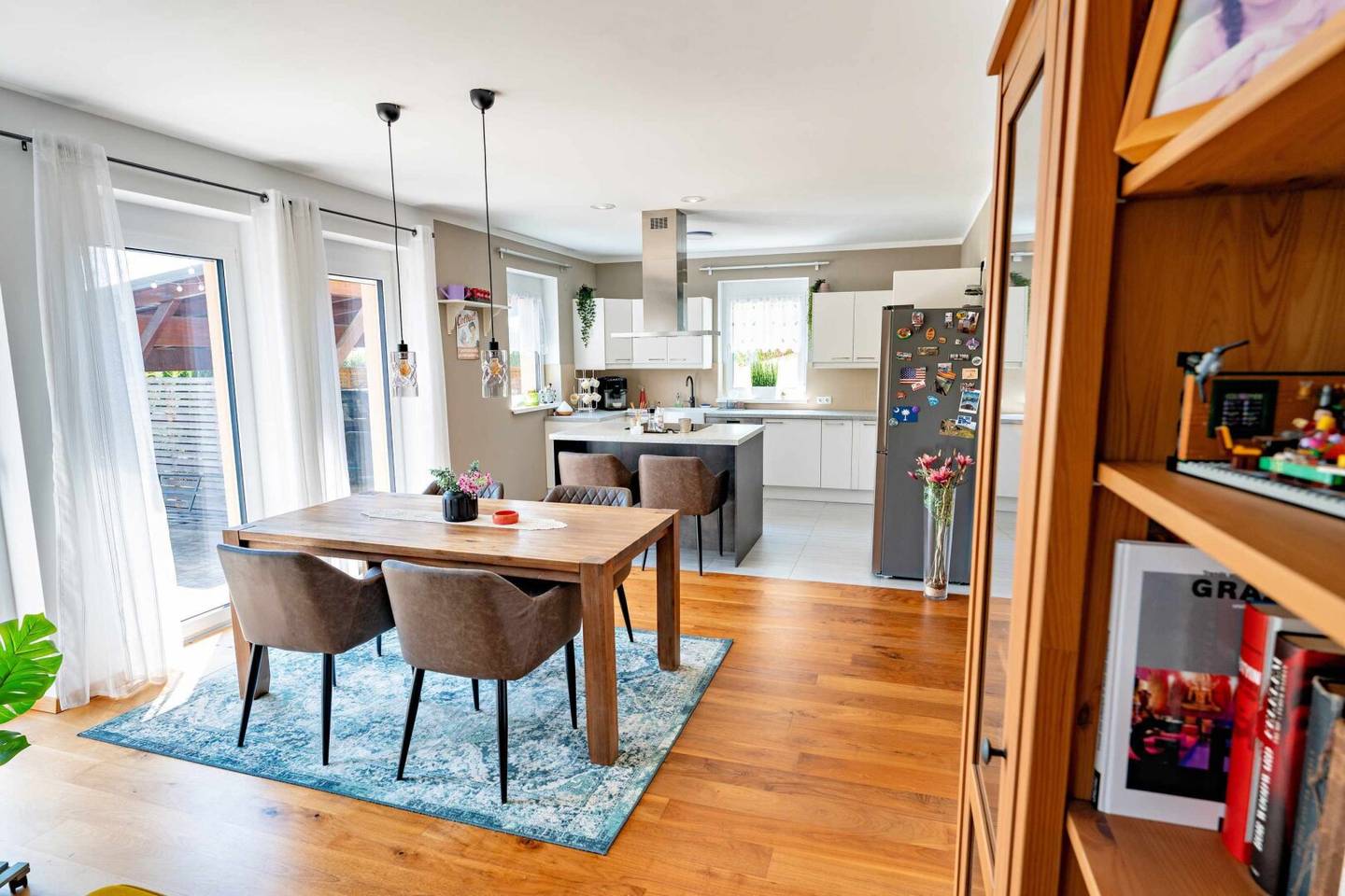 Viel Platz zum Leben – gepflegtes Familienhaus mit großem Garten und Grünblick