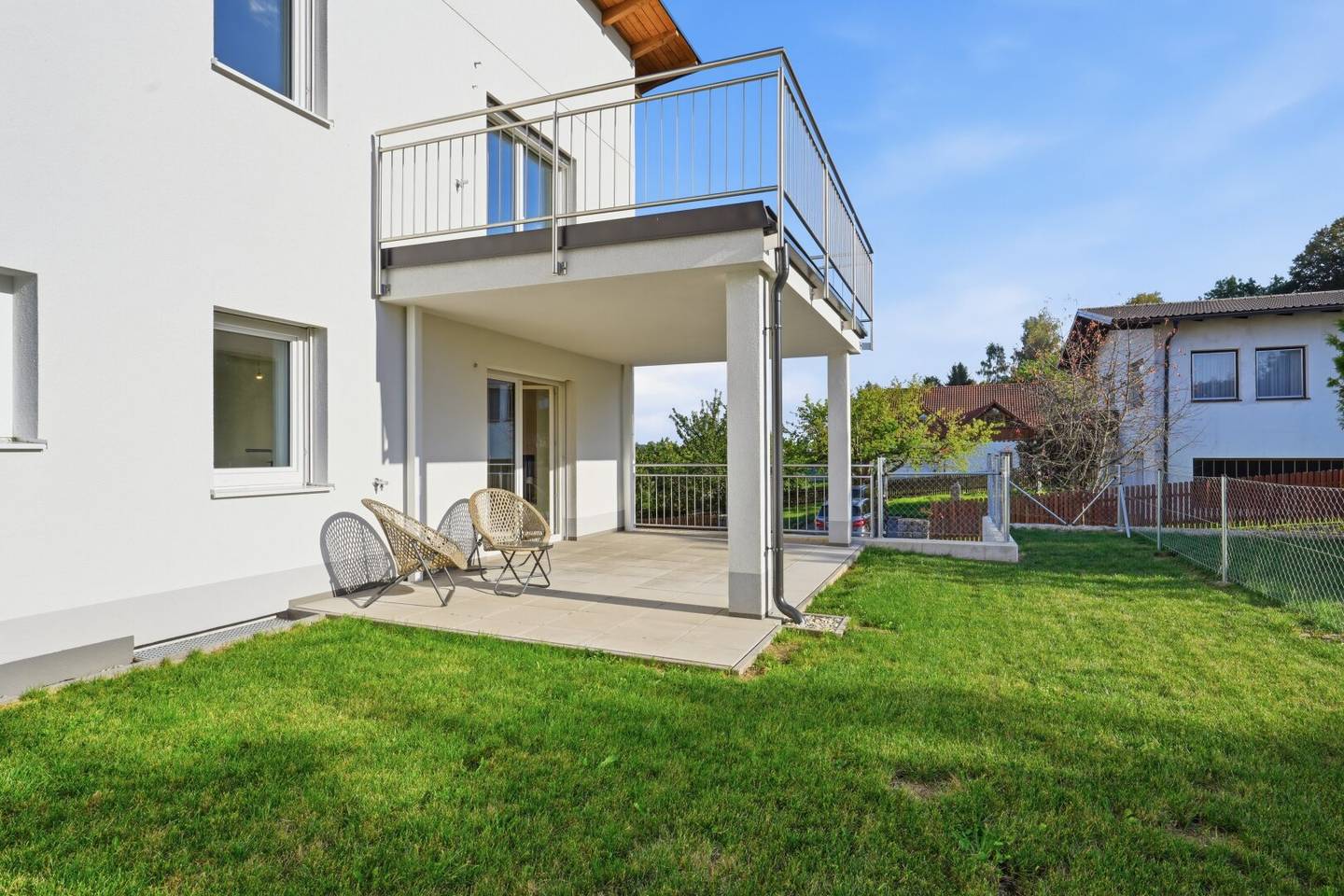 Spacious 3-room garden apartment with terrace for highest living quality