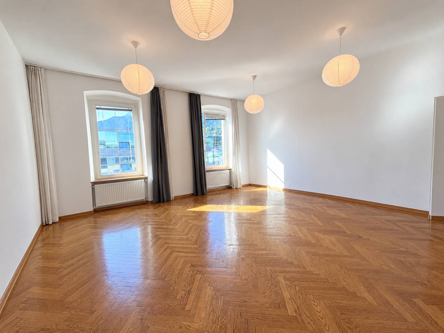 Altbauwohnung with protected loggia near Hofgarten