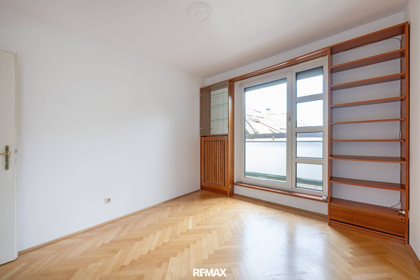 Bright 3-room apartment with two balconies in Salzburg-Riedenburg