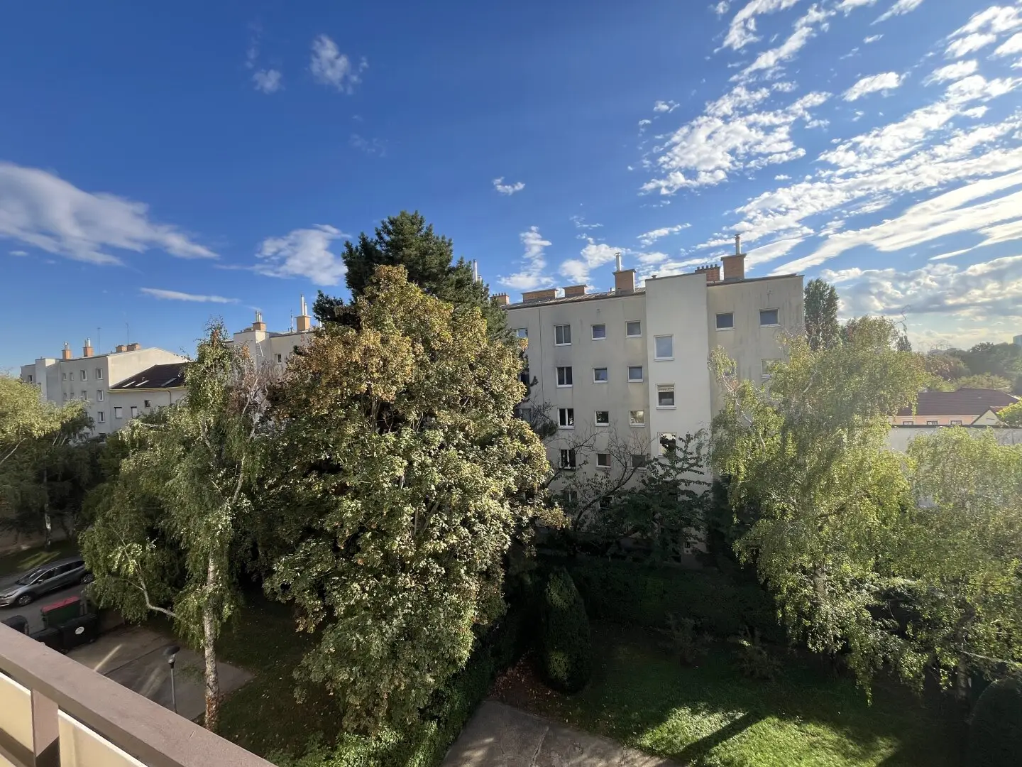 Spacious family apartment with loggia near the Old Danube