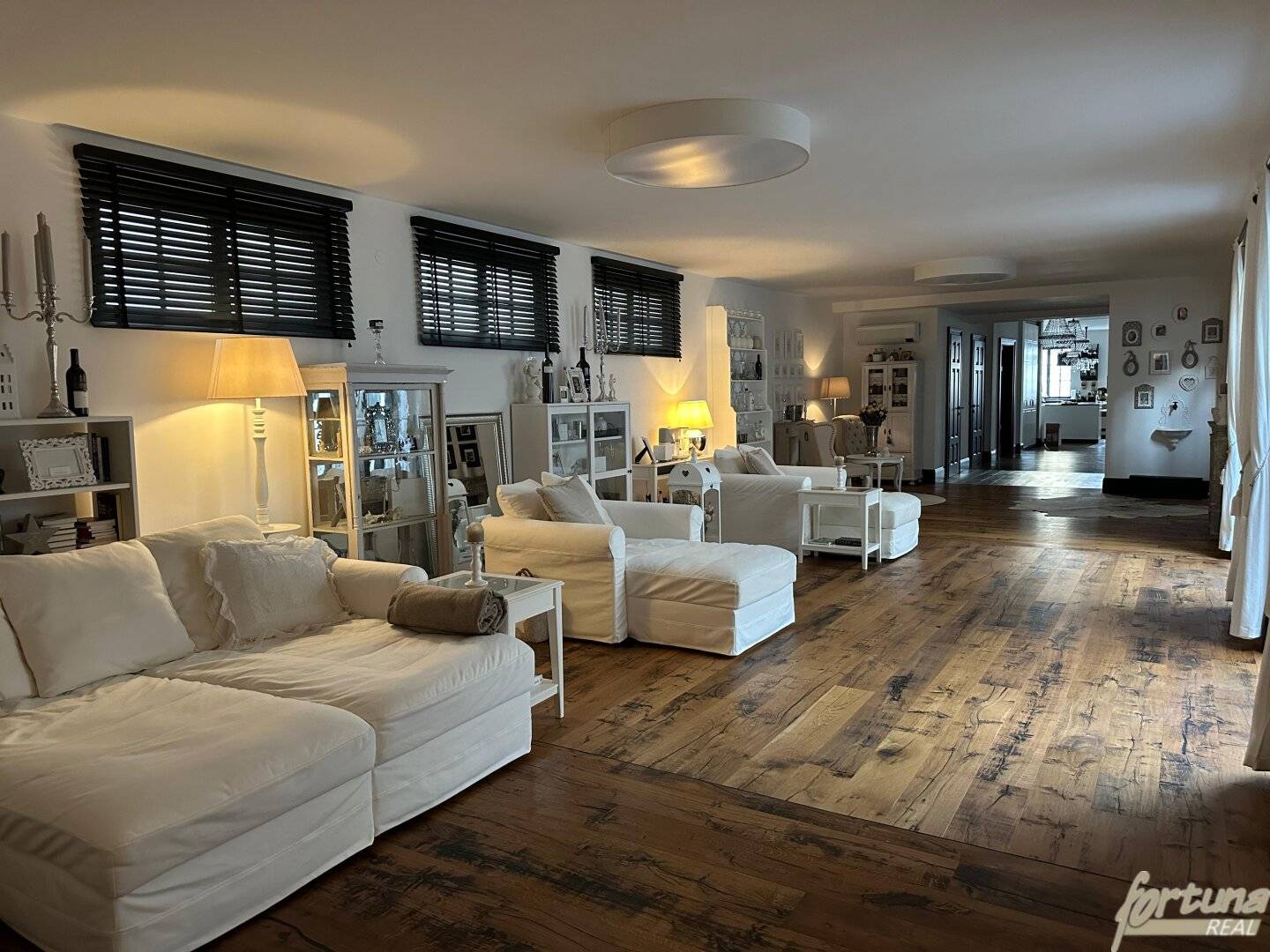 Luxurious townhouse at the main square in Tulln an der Donau