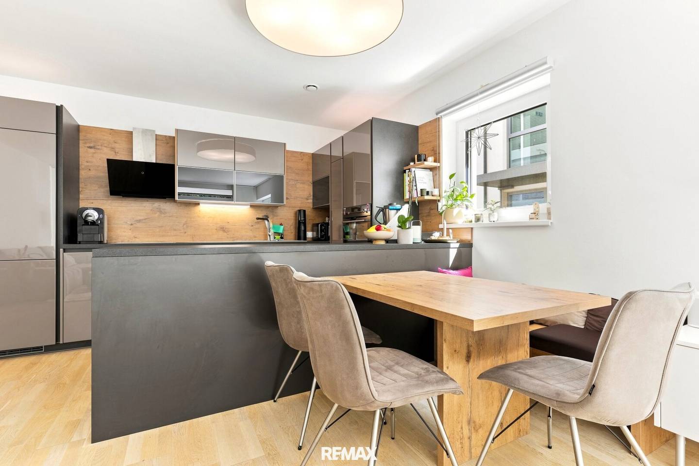 Living with garden and short distances – barrier-free 3-room apartment near the town square