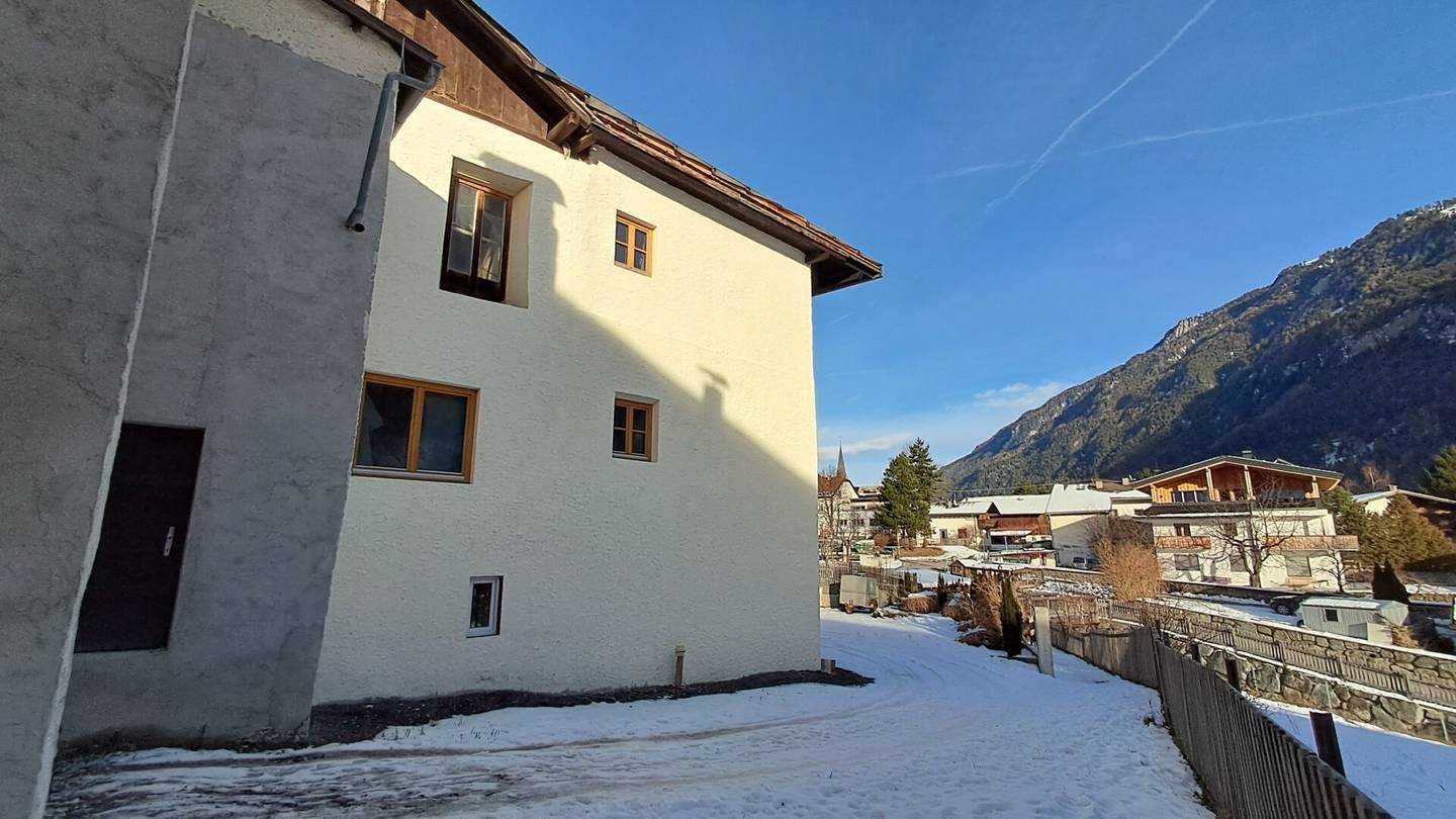 Exclusive property offer: Historic jewel "Gasthaus" in the heart of Pfunds - Tradition meets modern living