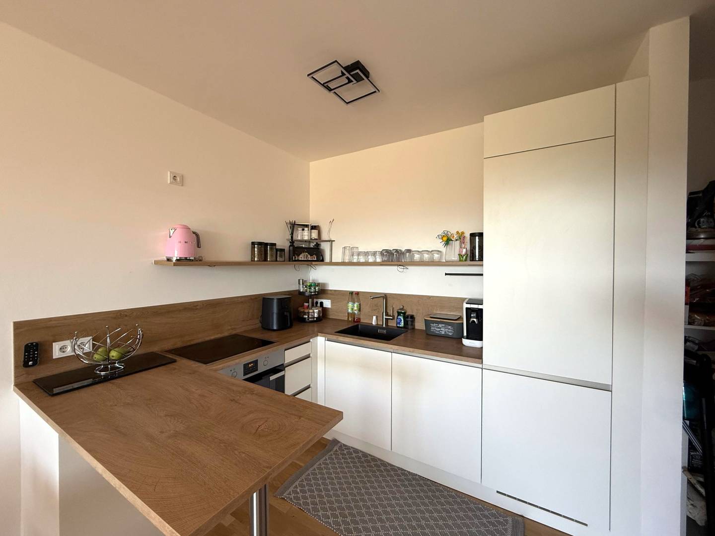 Bright apartment with terrace and underfloor heating