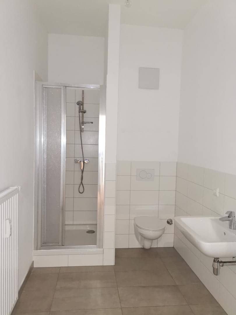 Charming Altbauwohnung with stucco details and parking