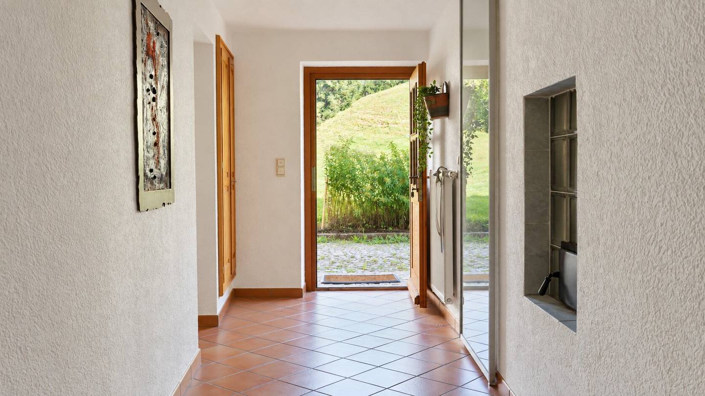 Space, tranquility and pure nature – A family house with private sauna and large plot