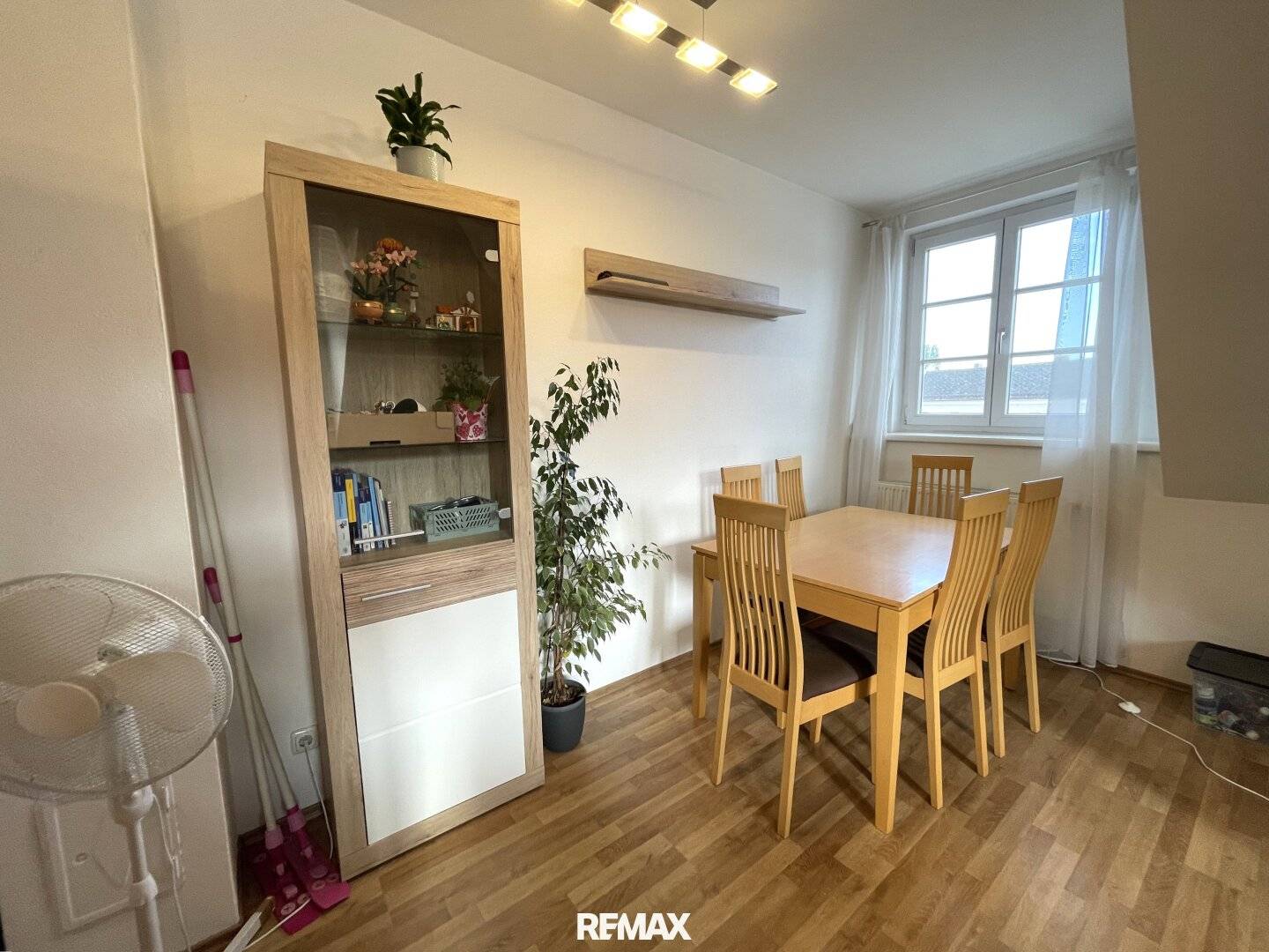 Top floor apartment in the town centre of Ulmerfeld