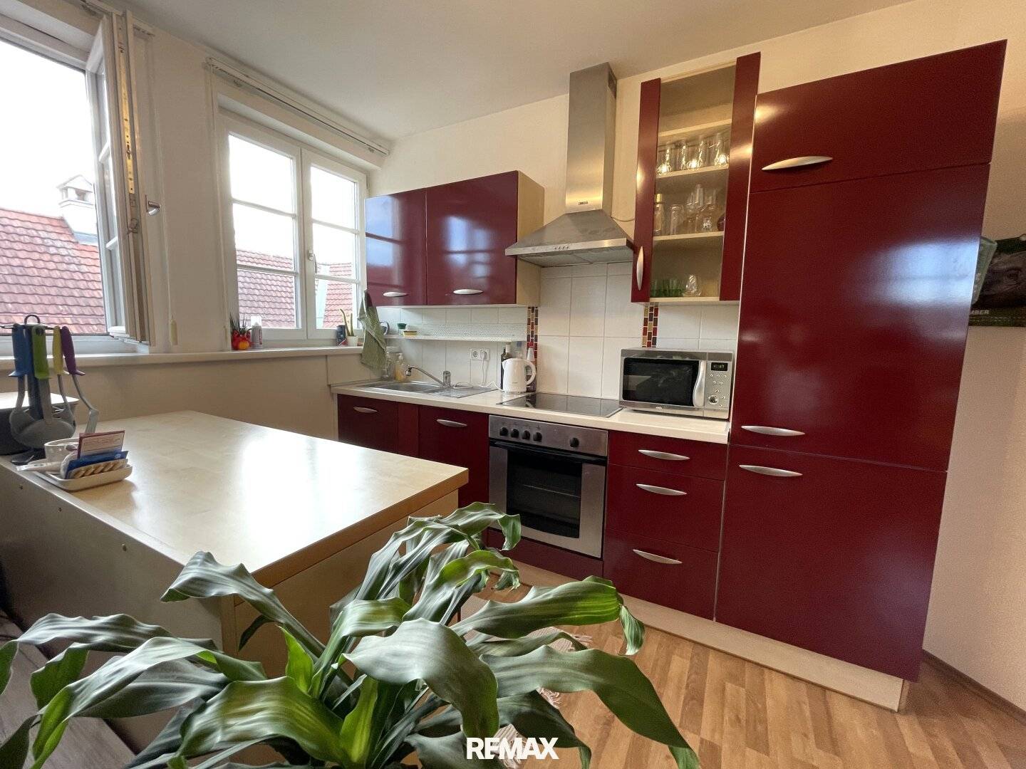 Top floor apartment in the town centre of Ulmerfeld