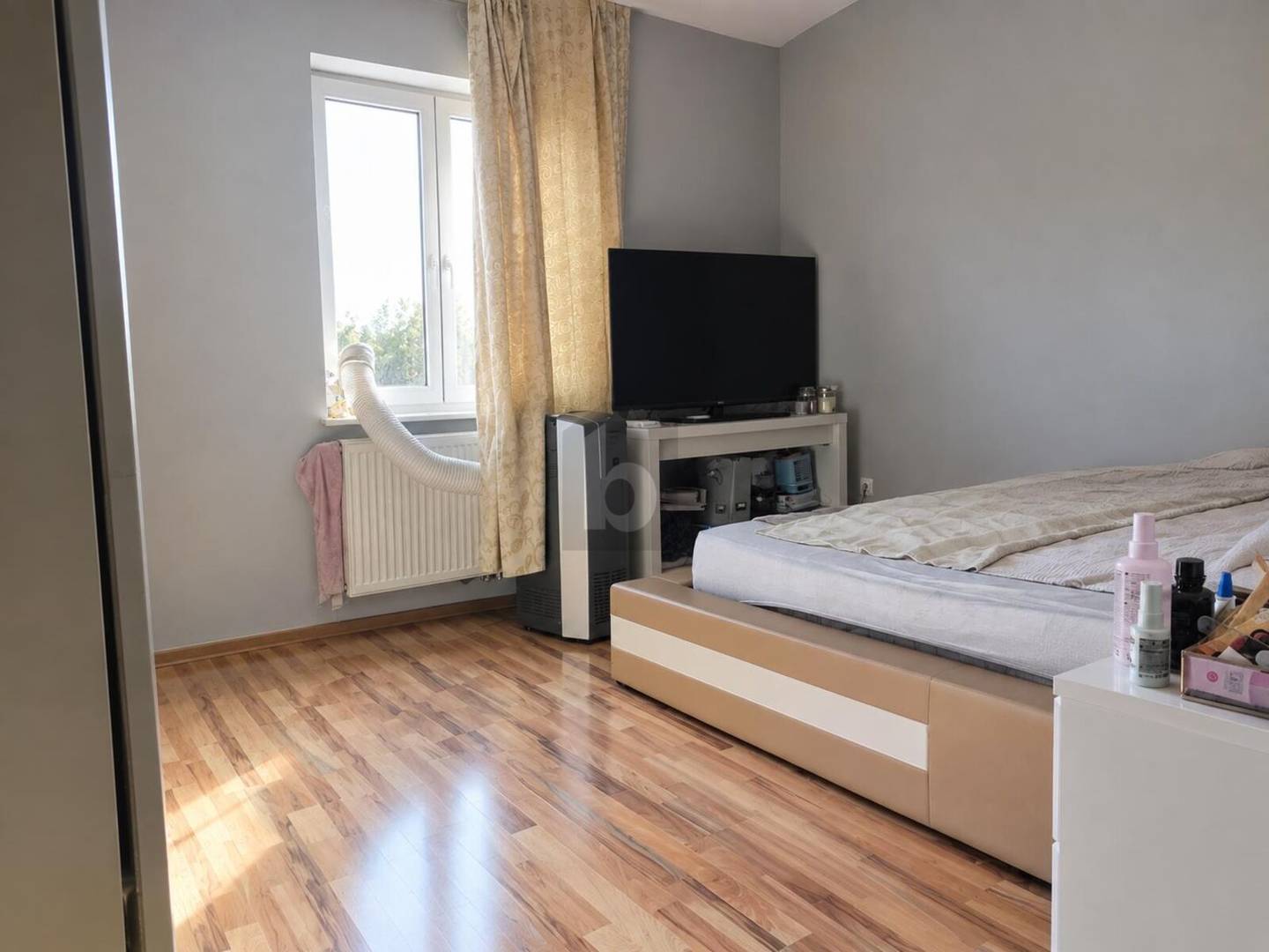 Family apartment with garden and fireplace near Donau Auen