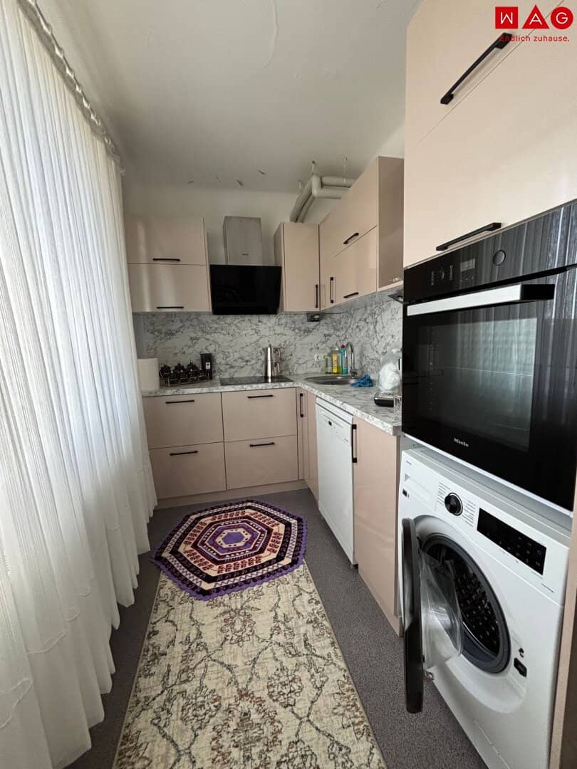 Well laid-out 2-room apartment on the top floor with elevator in Wels-Vogelweide! Open-ended tenancy! Available from 01.12.2026
