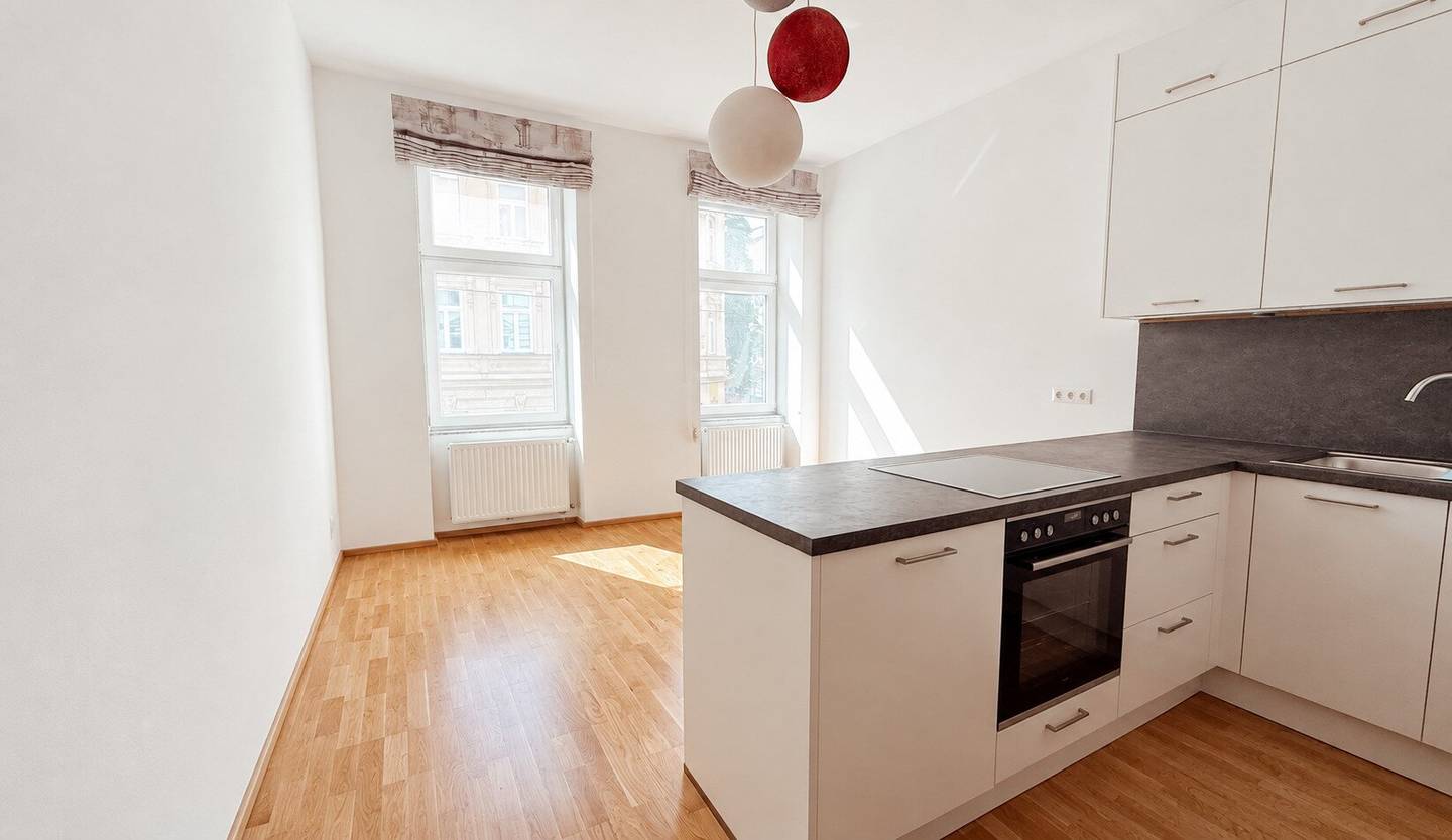 Smart living on small space – Bright studio with charm
