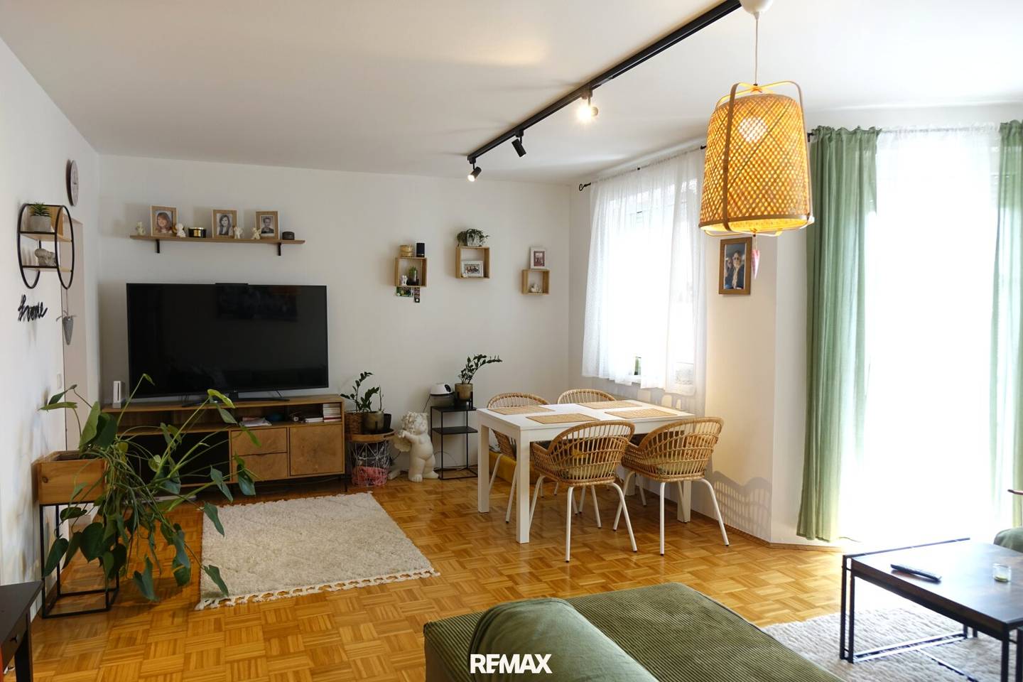 Well-maintained condominium with loggia and parking space in South Burgenland