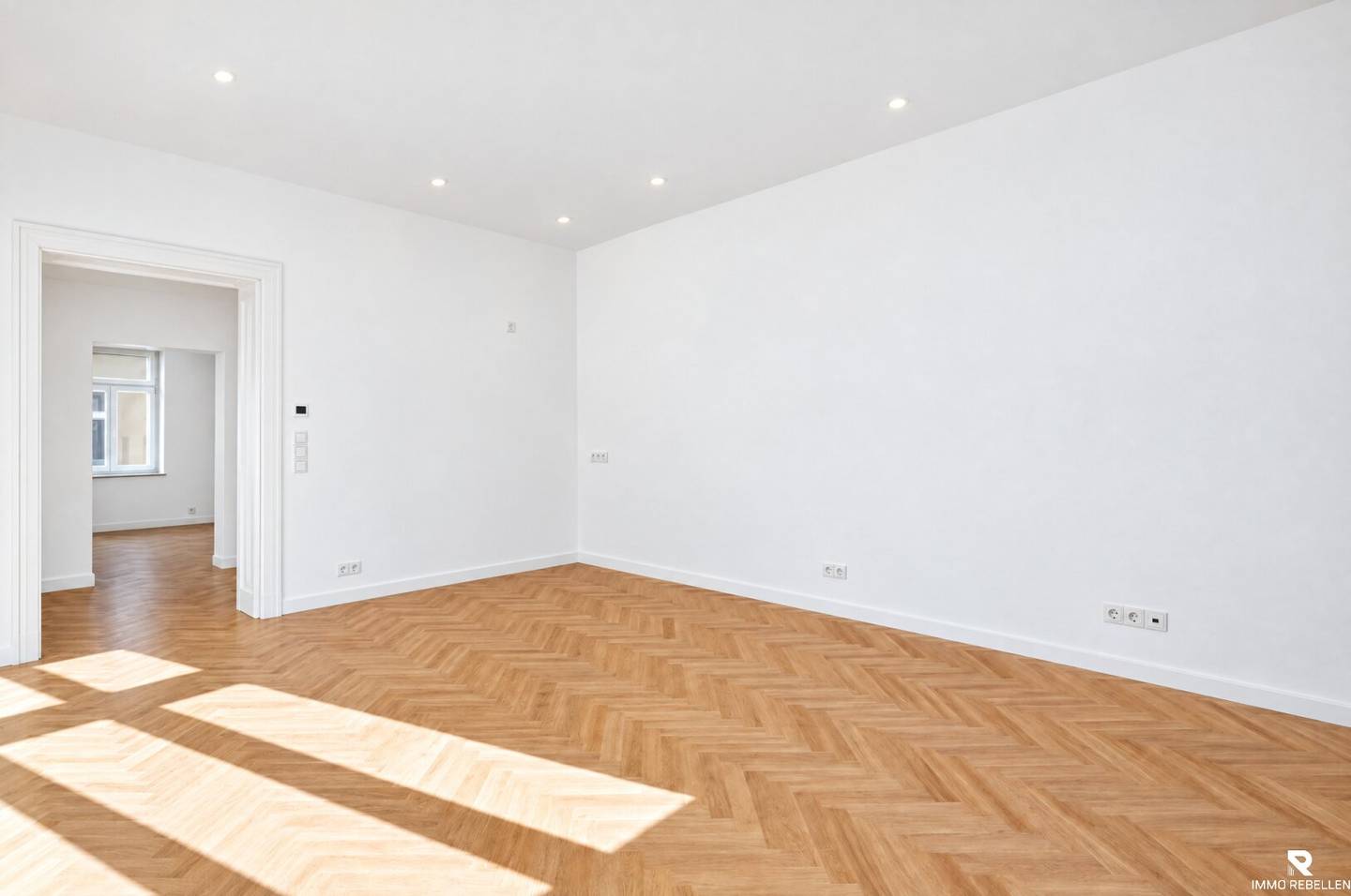 High-quality fully renovated period apartment with elevator in the 19th district