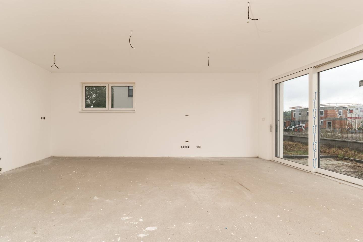 First occupancy, modern semi-detached house in Potzneusiedl
