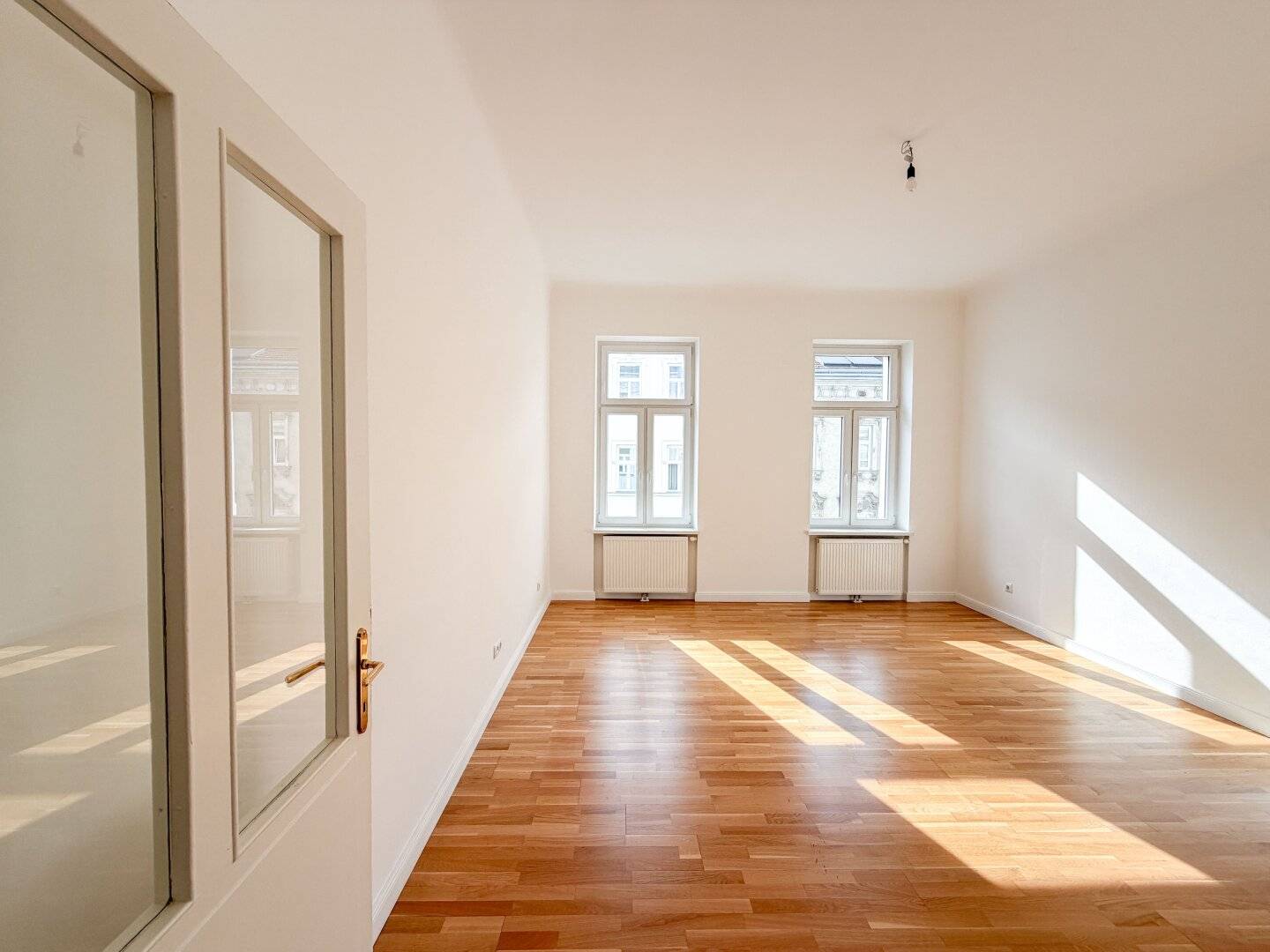 Sonnige Altbauwohnung in begehrter Wohnlage!