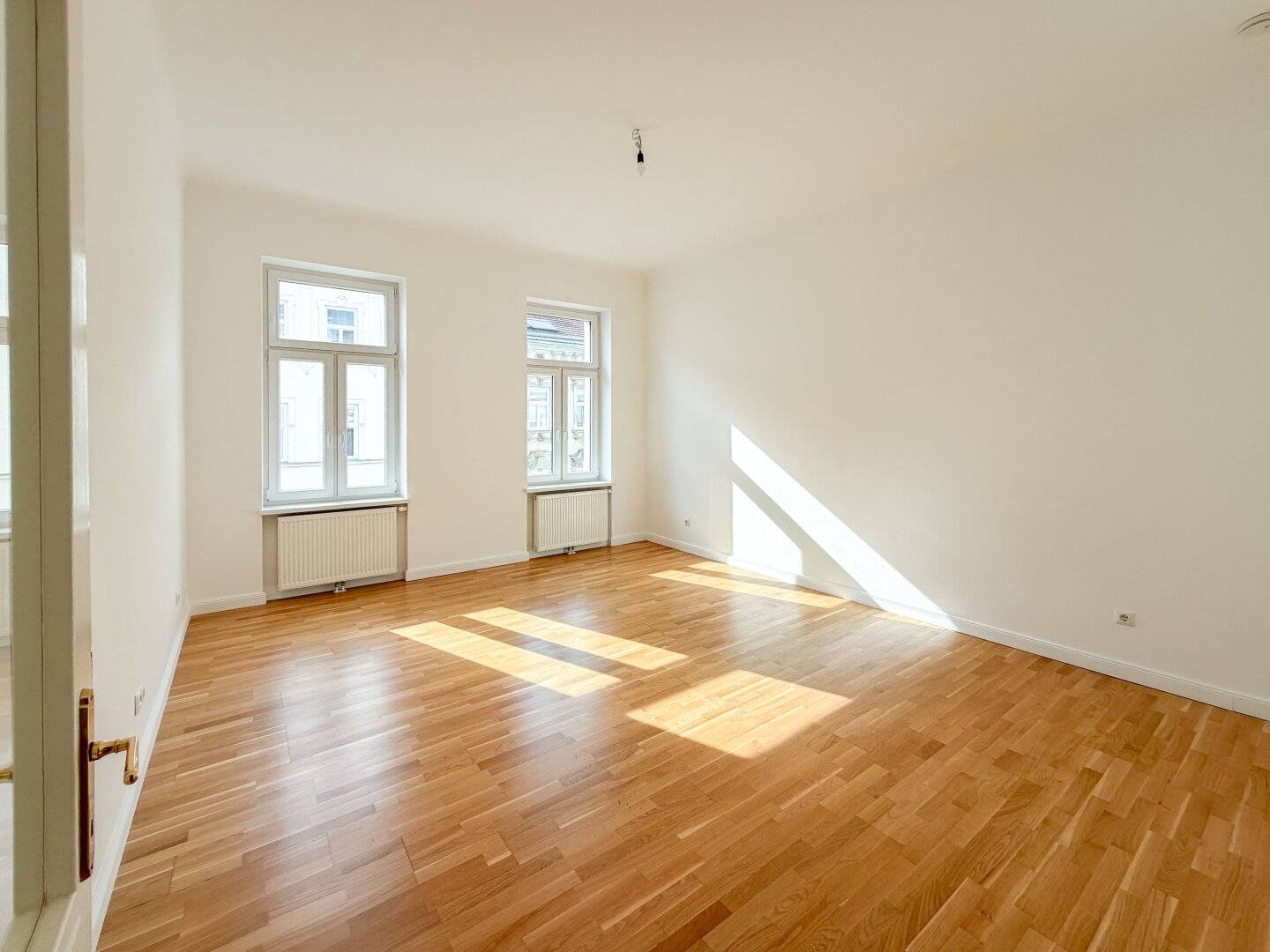 Sonnige Altbauwohnung in begehrter Wohnlage!